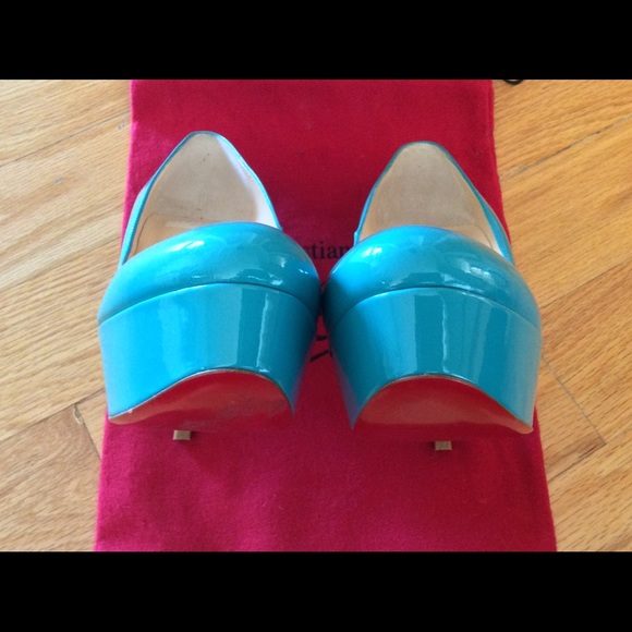 CHRISTIAN LOUBOUTIN Bianca Platform Pumps - Picture 8 of 8